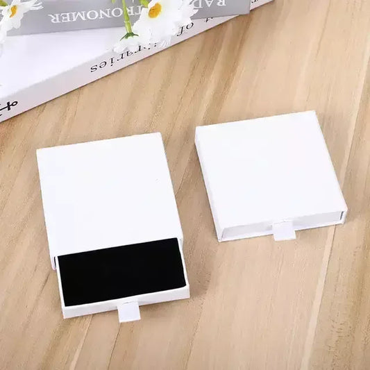 Einführungsangebot: Halskette Ewige Umarmung – Kaufe 1 und erhalte 2 – 1 Halskette gratis erhalten