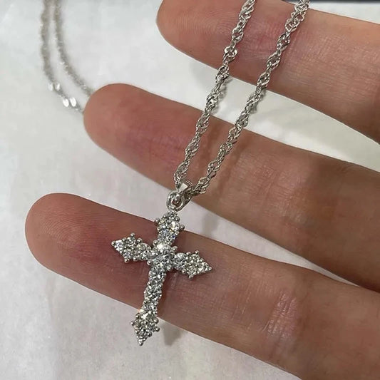 Brilliant crystal cubic zirconia cross pendant necklace for women and girls, punk style, silver-tone thin chain necklace, party jewelry, birthday gift