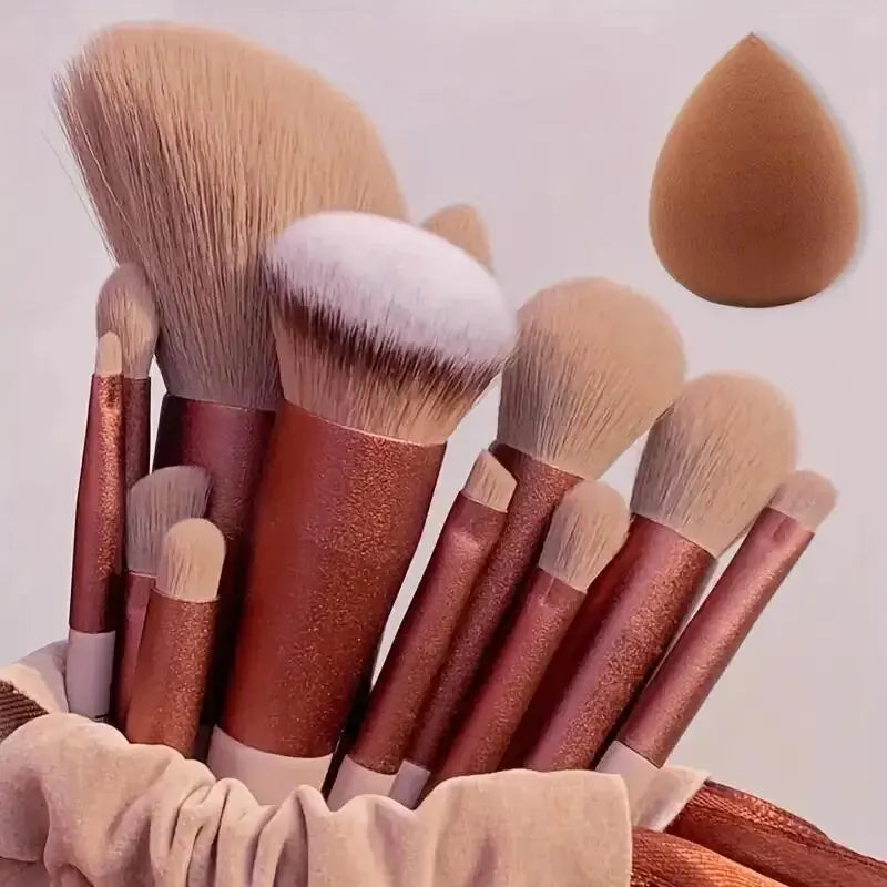 Set aus weichen und flauschigen Make-up-Pinseln, professionell, für Foundation, Puder, Lidschatten, Kabuki und Verblenden, Schönheitswerkzeug für Make-up