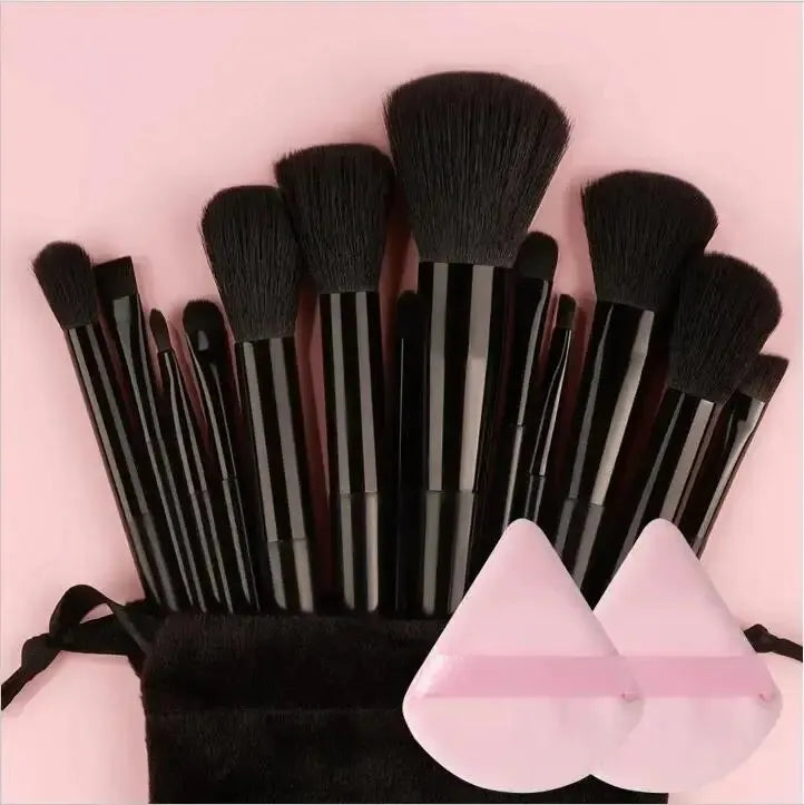 Set aus weichen und flauschigen Make-up-Pinseln, professionell, für Foundation, Puder, Lidschatten, Kabuki und Verblenden, Schönheitswerkzeug für Make-up
