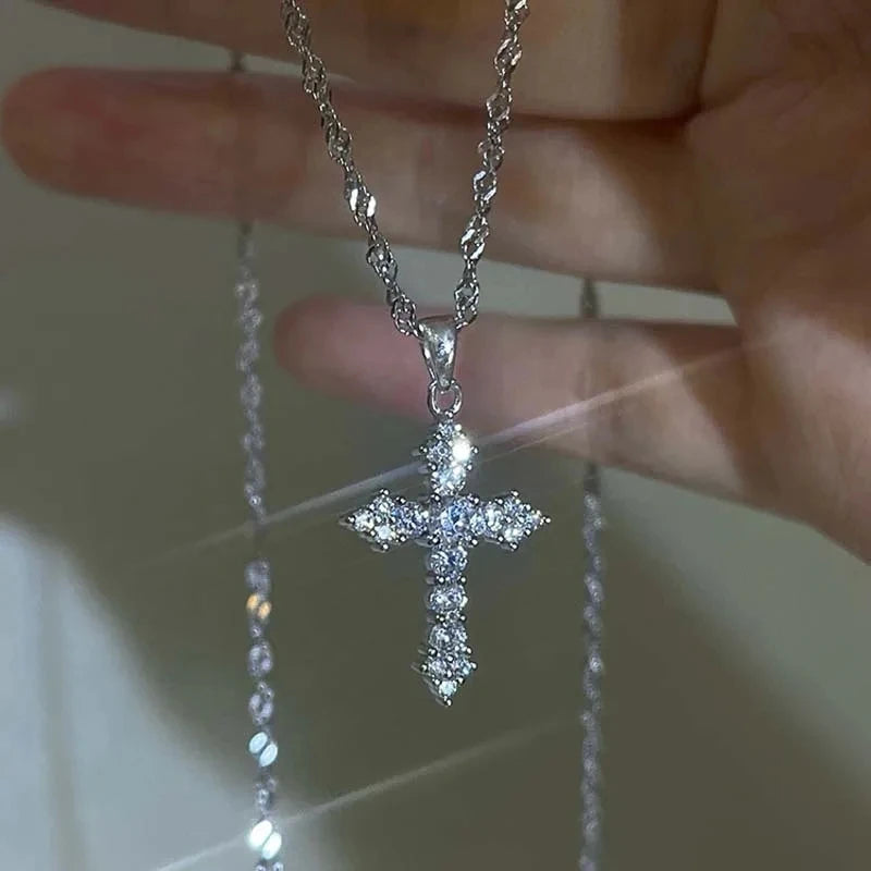 Brilliant crystal cubic zirconia cross pendant necklace for women and girls, punk style, silver-tone thin chain necklace, party jewelry, birthday gift