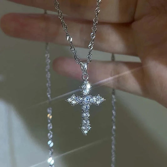 Brilliant crystal cubic zirconia cross pendant necklace for women and girls, punk style, silver-tone thin chain necklace, party jewelry, birthday gift