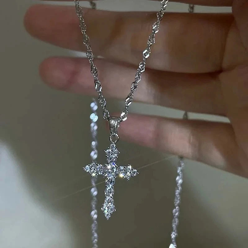 Brilliant crystal cubic zirconia cross pendant necklace for women and girls, punk style, silver-tone thin chain necklace, party jewelry, birthday gift